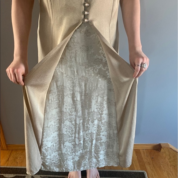 Champagne dress w/ damask insert ,18 - Picture 6 of 10